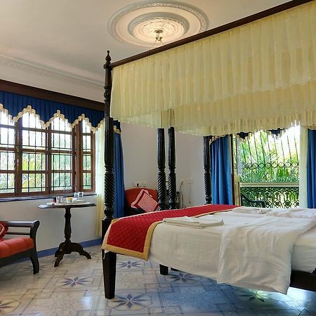 Palm Grove Cottages - Leisure Resort 比纳里姆 外观 照片