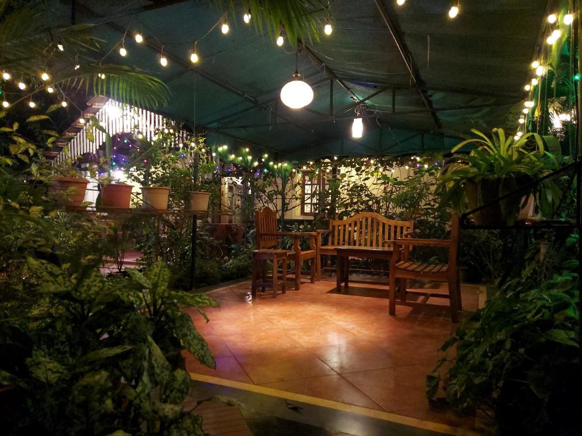 Palm Grove Cottages - Leisure Resort 比纳里姆 外观 照片