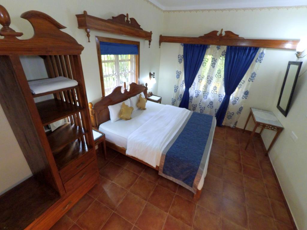 Palm Grove Cottages - Leisure Resort 比纳里姆 外观 照片