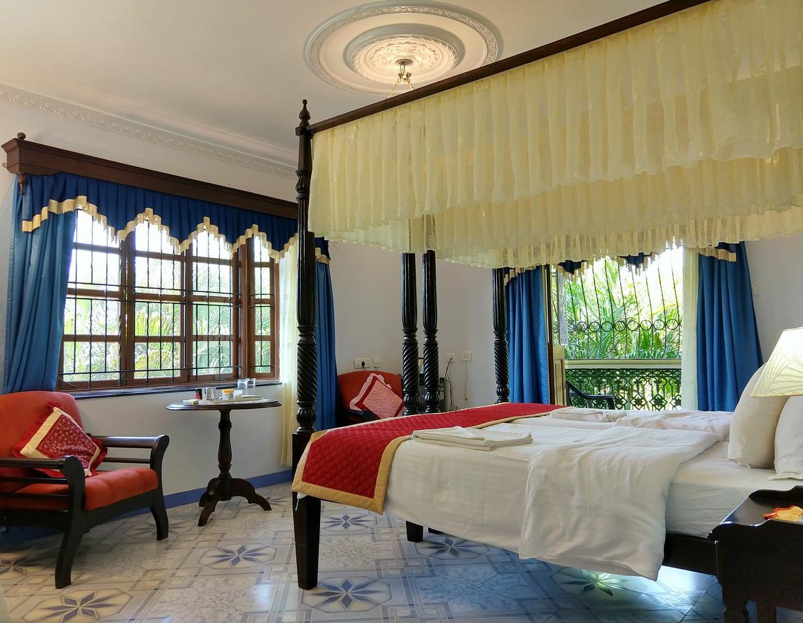 Palm Grove Cottages - Leisure Resort 比纳里姆 外观 照片