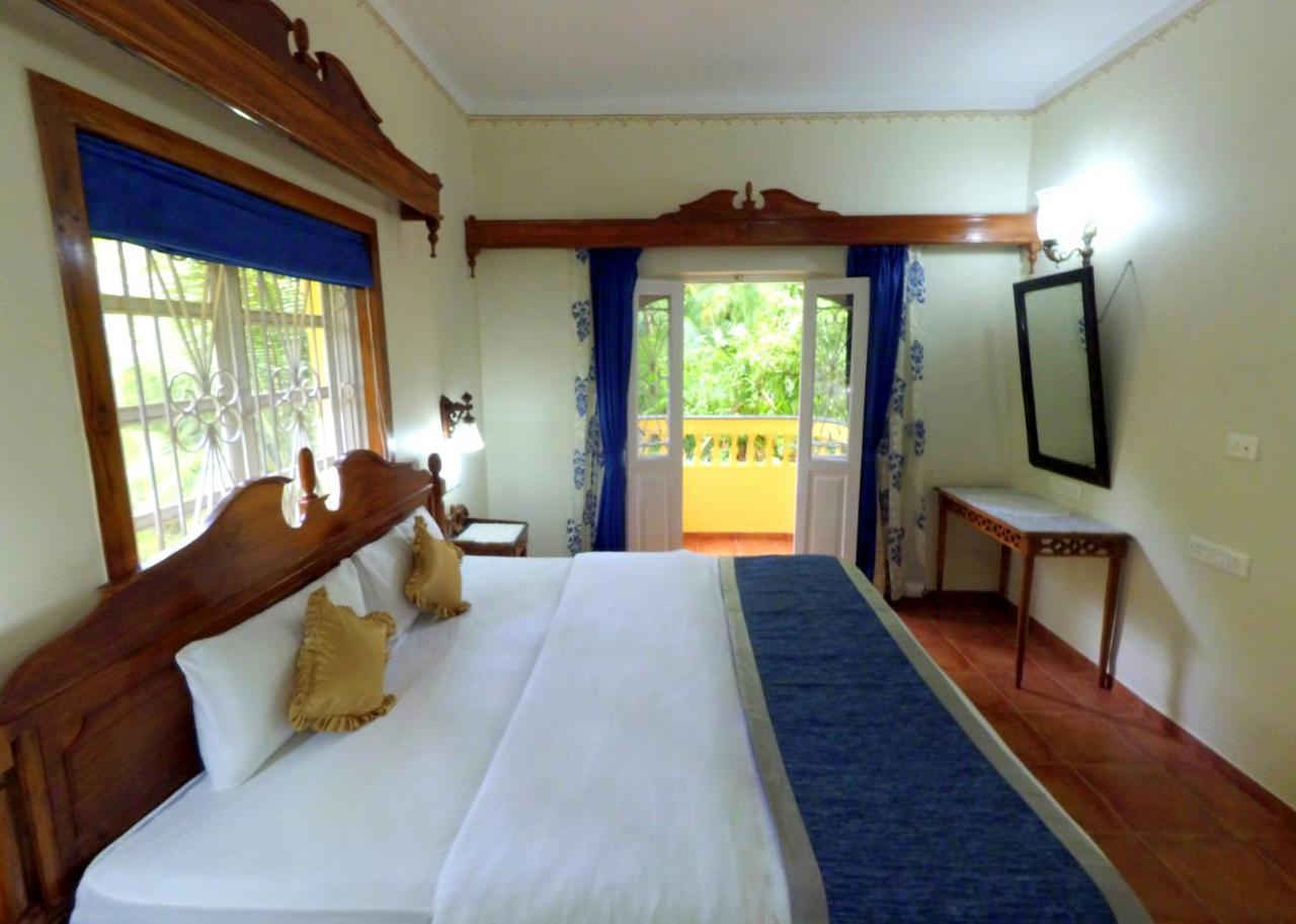 Palm Grove Cottages - Leisure Resort 比纳里姆 外观 照片